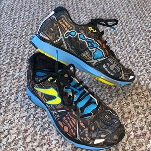Newton limited edition Kona shoes